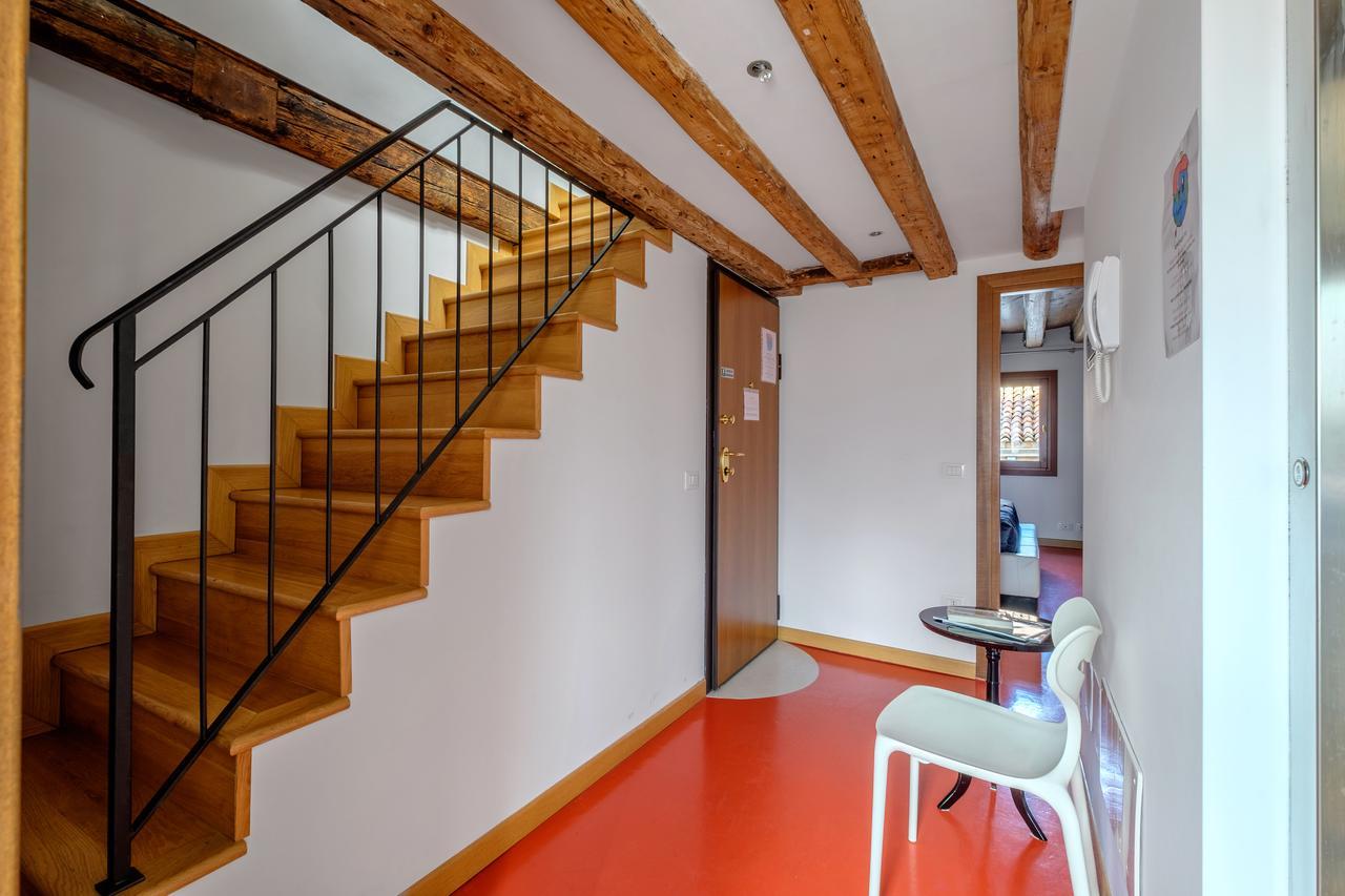 The Lion'S House Apt4 Венеция Экстерьер фото