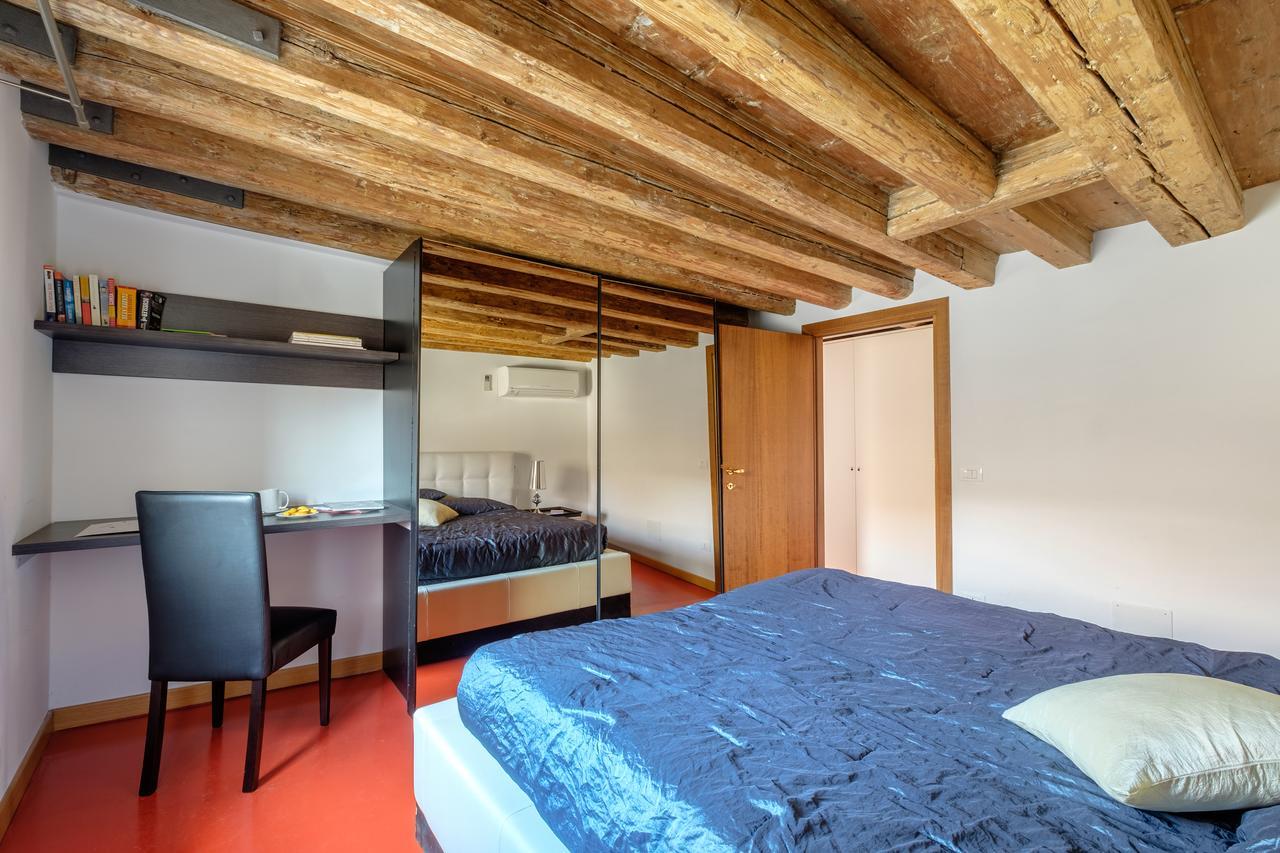 The Lion'S House Apt4 Венеция Экстерьер фото
